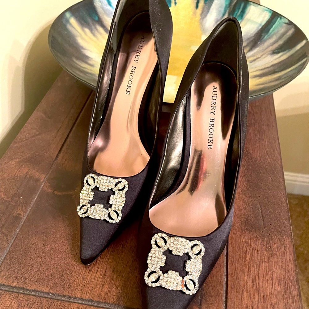 EUC.  Worn once. Beautiful black evening pump with crystal rhinestones.